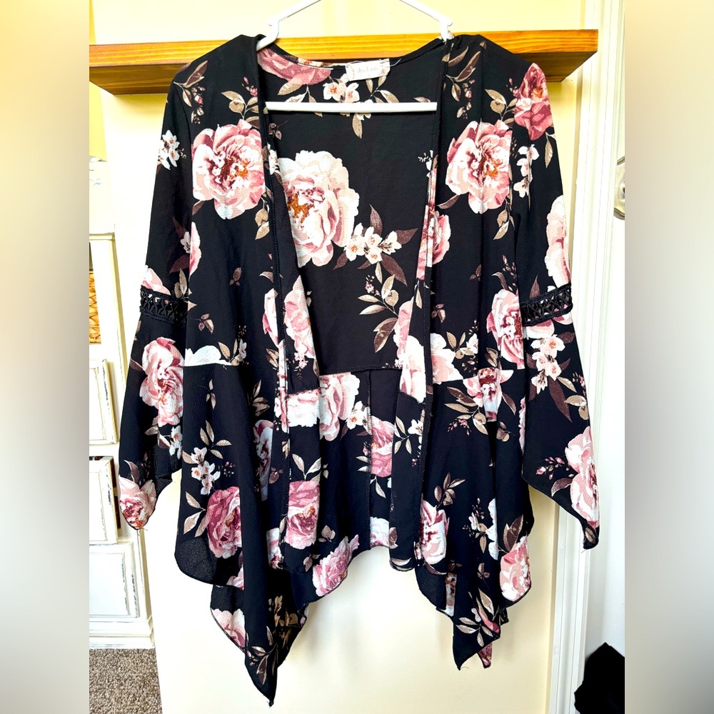 Altar’d State light weight cardigan. Black, white, and pink floral. Size small